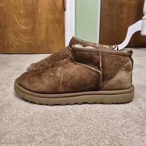 UGG Classic Ultra Mini Boots 1116109 Chestnut Women's Sz 8